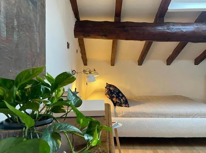 Mansarda Laurent * بارما